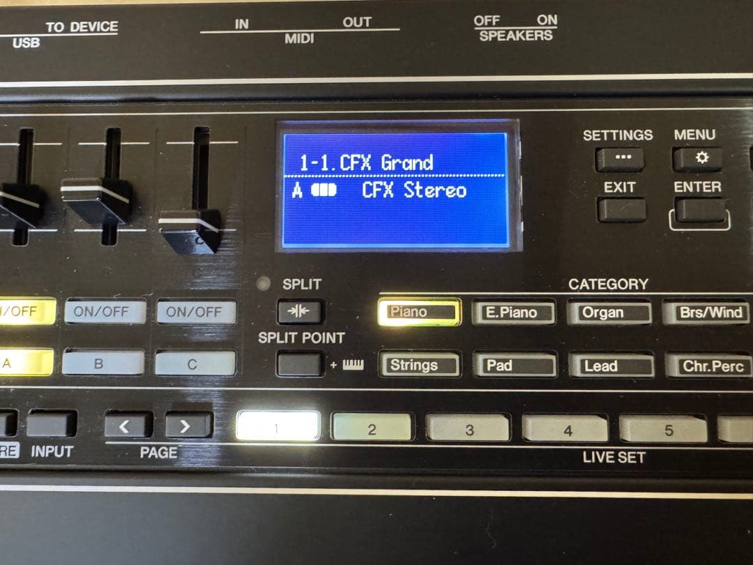 ヤマハ YAMAHA CK61 ステージキーボード シンセサイザー２個口発送予定