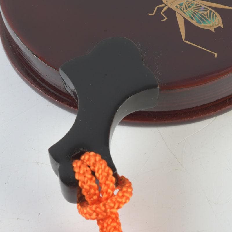 茶道具　輪島塗　茶平一斎作　鈴虫蒔絵　団扇形香合　共布共箱　V　9802