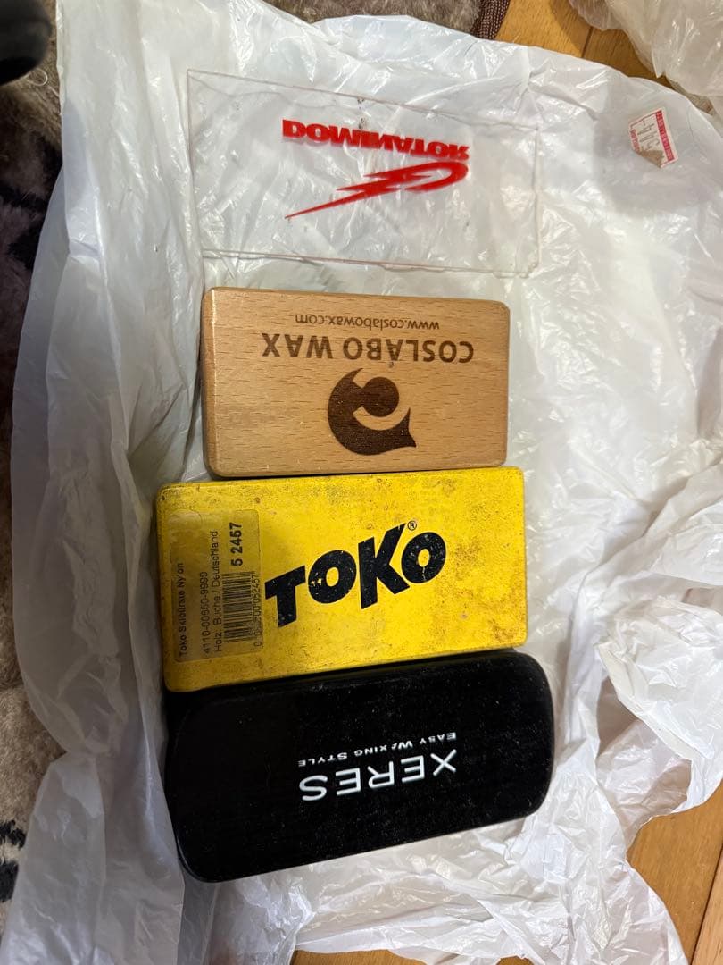 toko t8 アイロンワックス　スノーボード スキー　オマケ付き