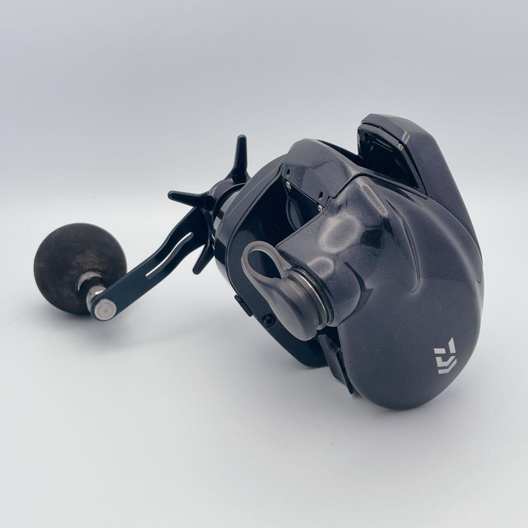 ほぼ未使用✨ダイワ 23 レオブリッツ 200J 右巻電動リール 実釣1.9km