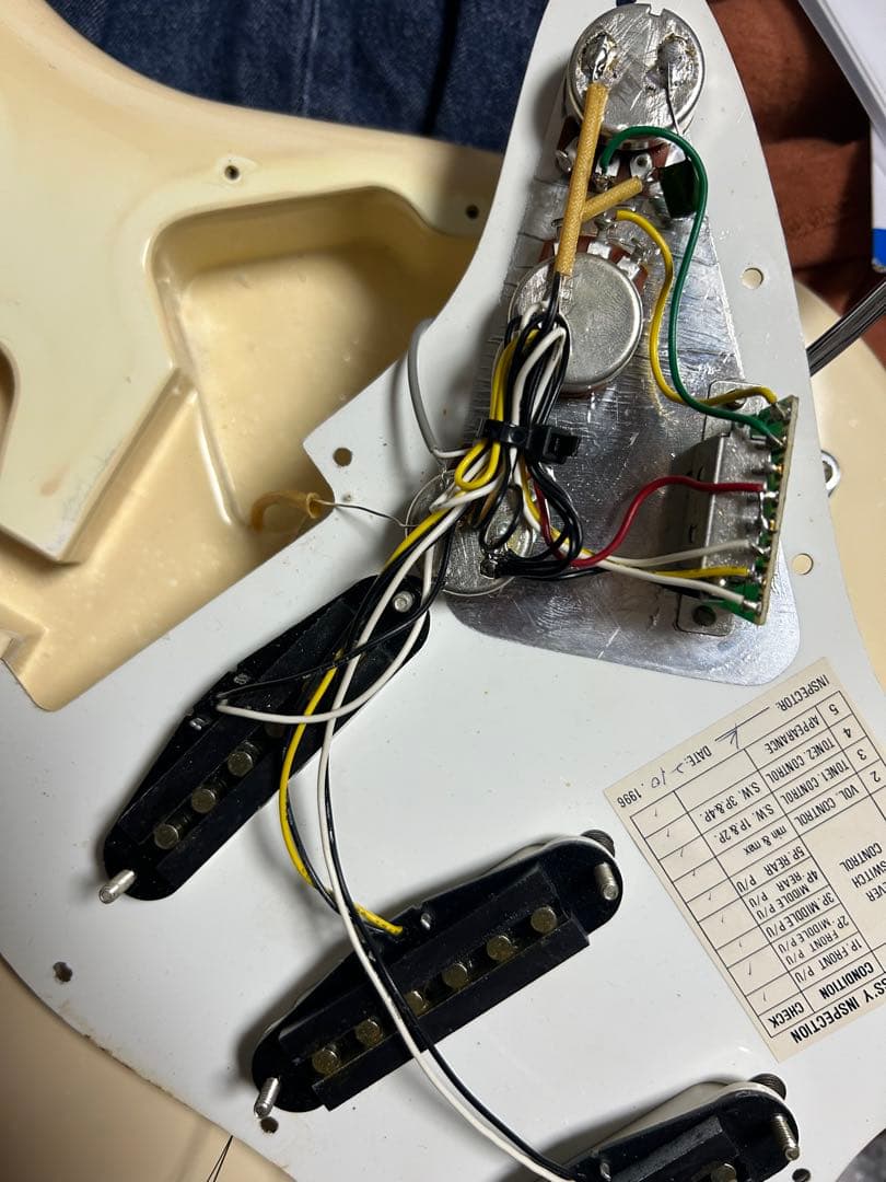 ▪️Fender メキシコ ストラト▪️良音 おまけ付き