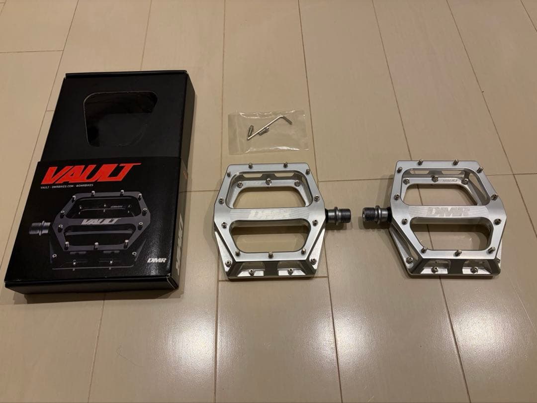 DMR Vault V2 ペダル
