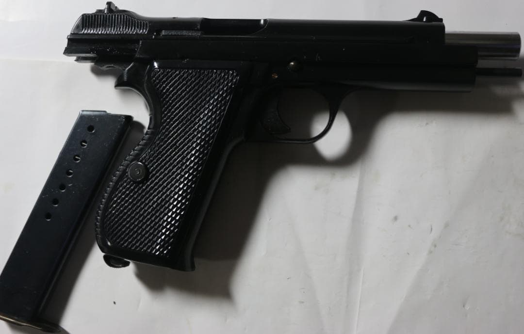 ＭＧＣABS樹脂製 モデルガン SIG　Ｐ２１０ 未発火 中古品
