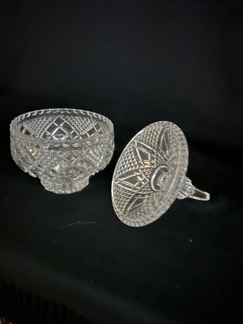 [美品]クリスタルガラス 蓋付きボウル カットデザイン