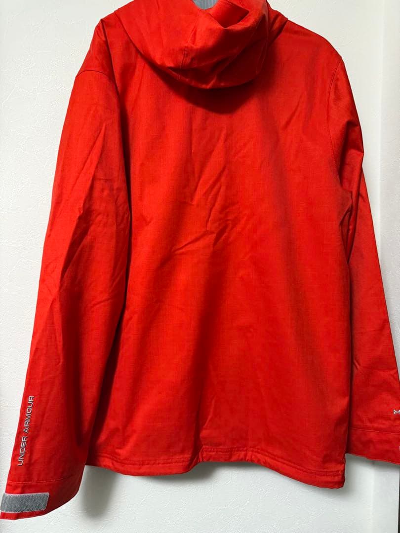 UNDER ARMOUR 赤 アウター