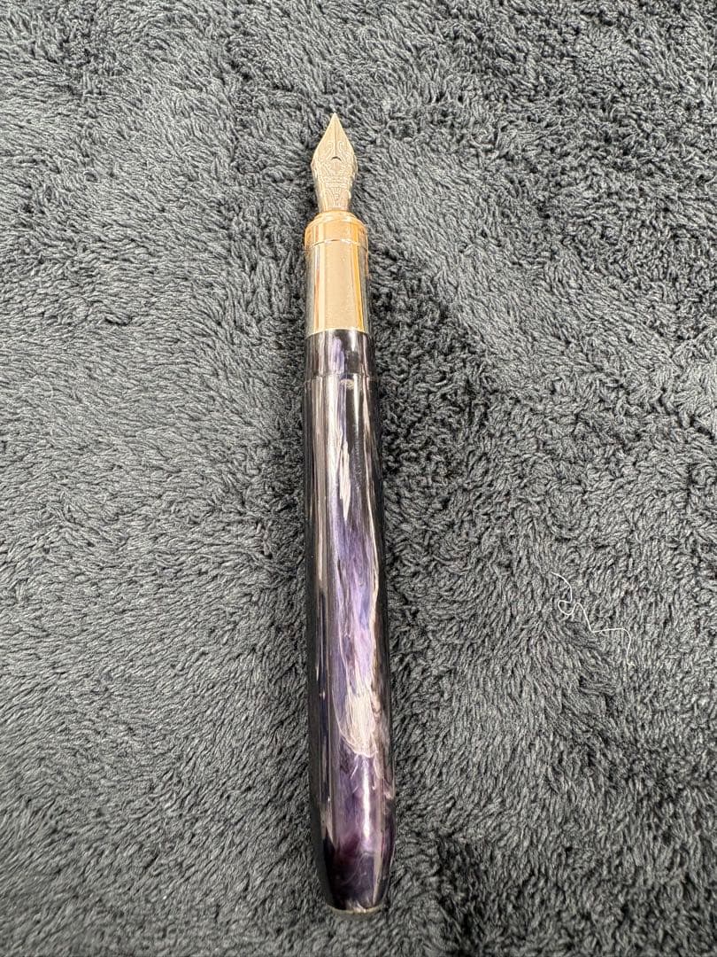 VISCONTI クラシック万年筆 黒