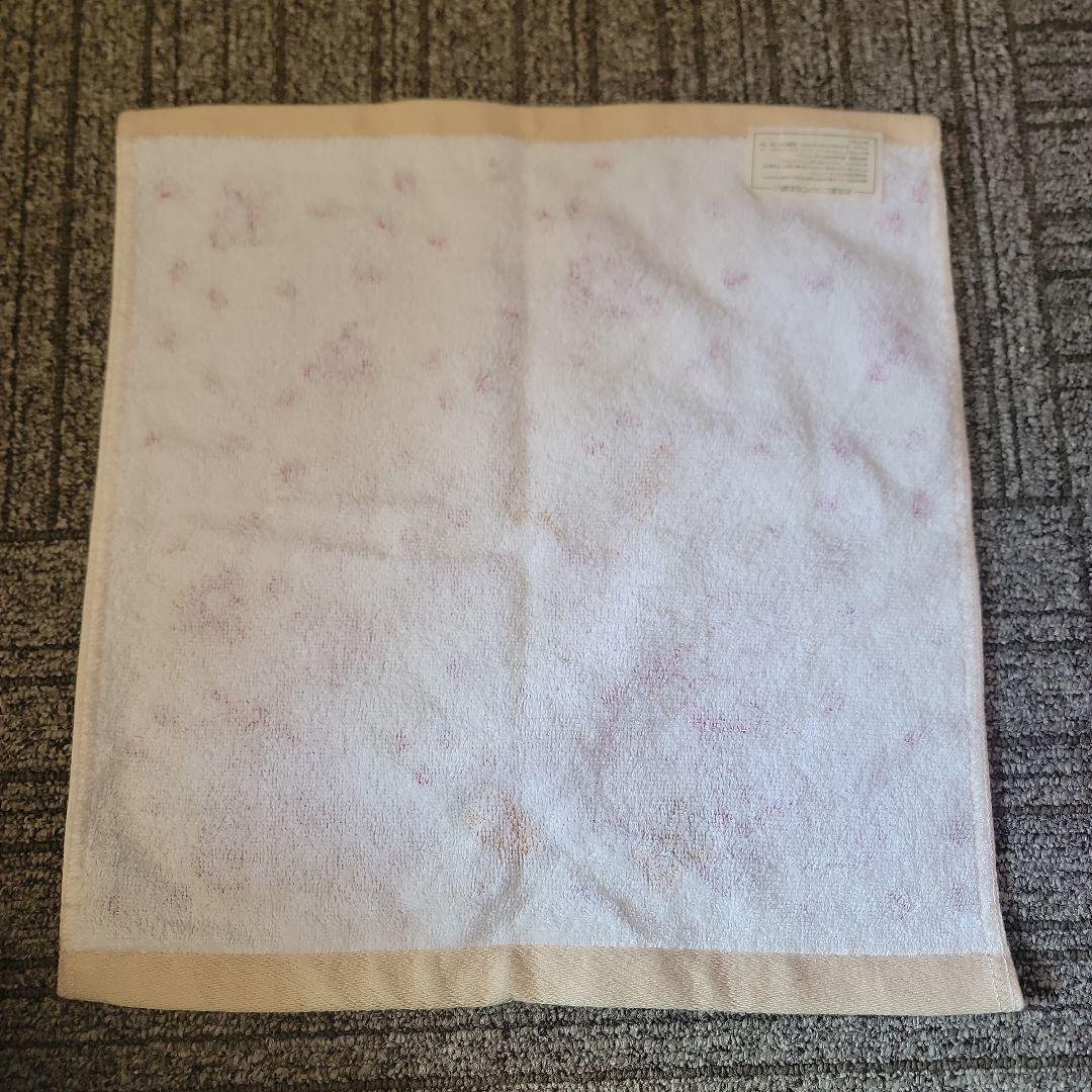 Pink House ウサギとイチゴのタオルハンカチ　新品未使用