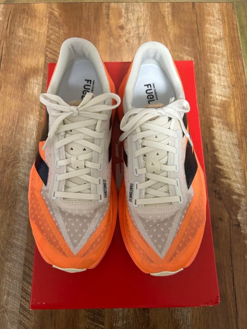 ニューバランス FuelCell Rebel v4 26.0cm