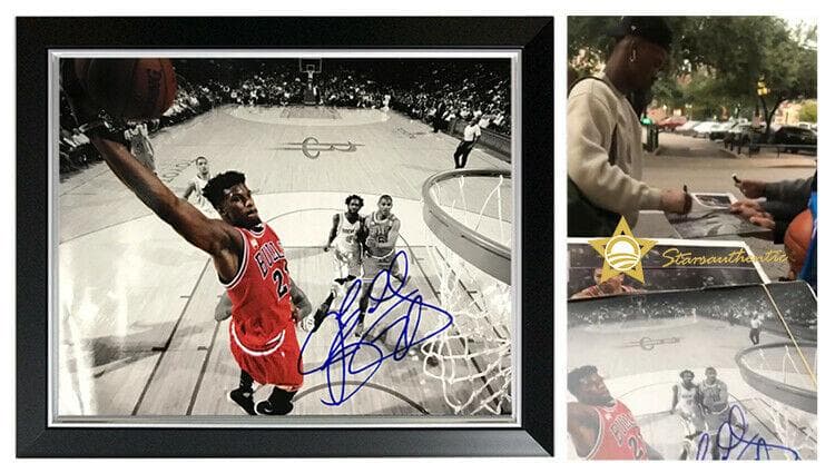 直筆サイン入り写真 ジミー・バトラー シカゴ・ブルズ/フレーム別/SA鑑定済