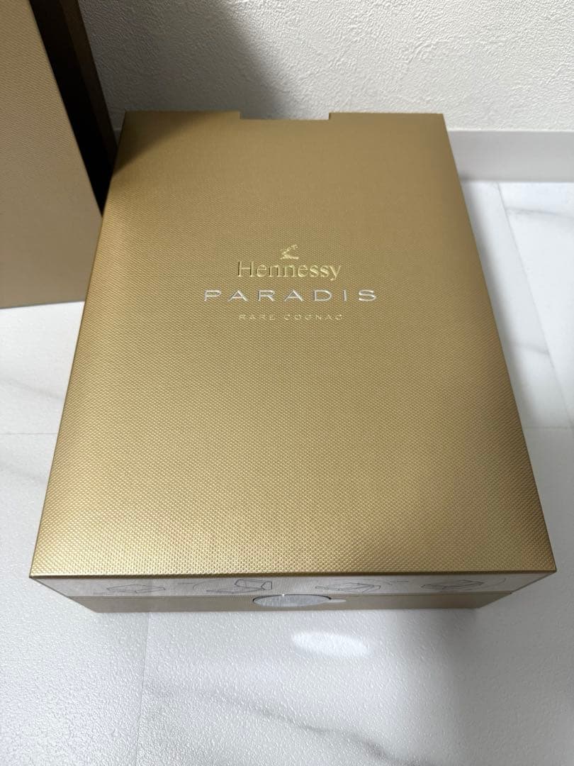 新品未開封　Hennessy Paradis ボックス付き