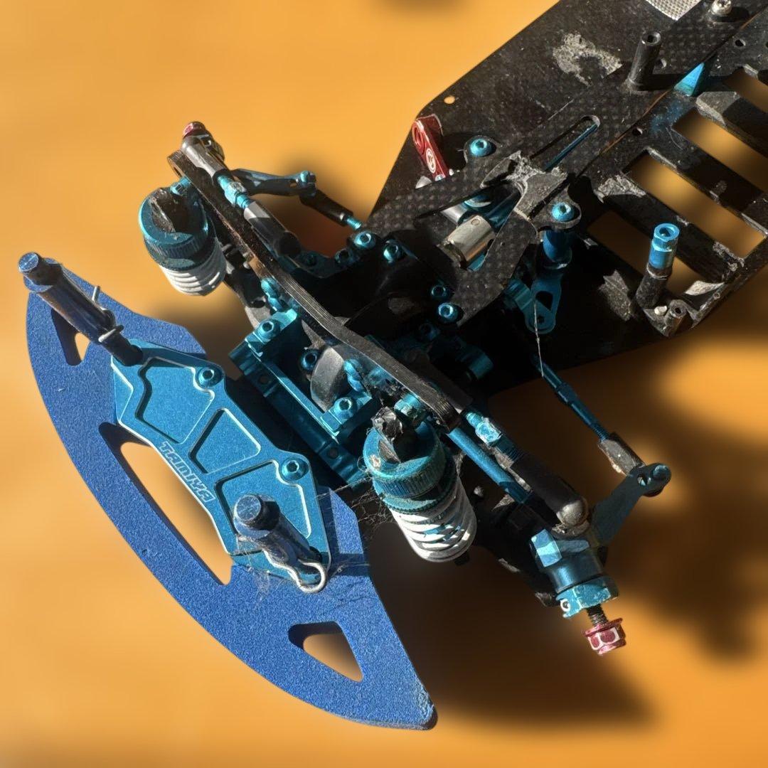 ミニ四駆シャーシ 青 カーボンファイバー