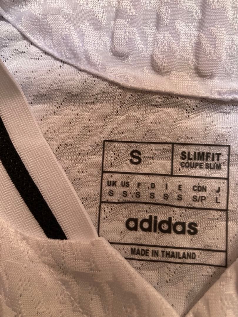 期間限定値下げ！adidas レアル・マドリード　長袖ジャージ　ホワイト