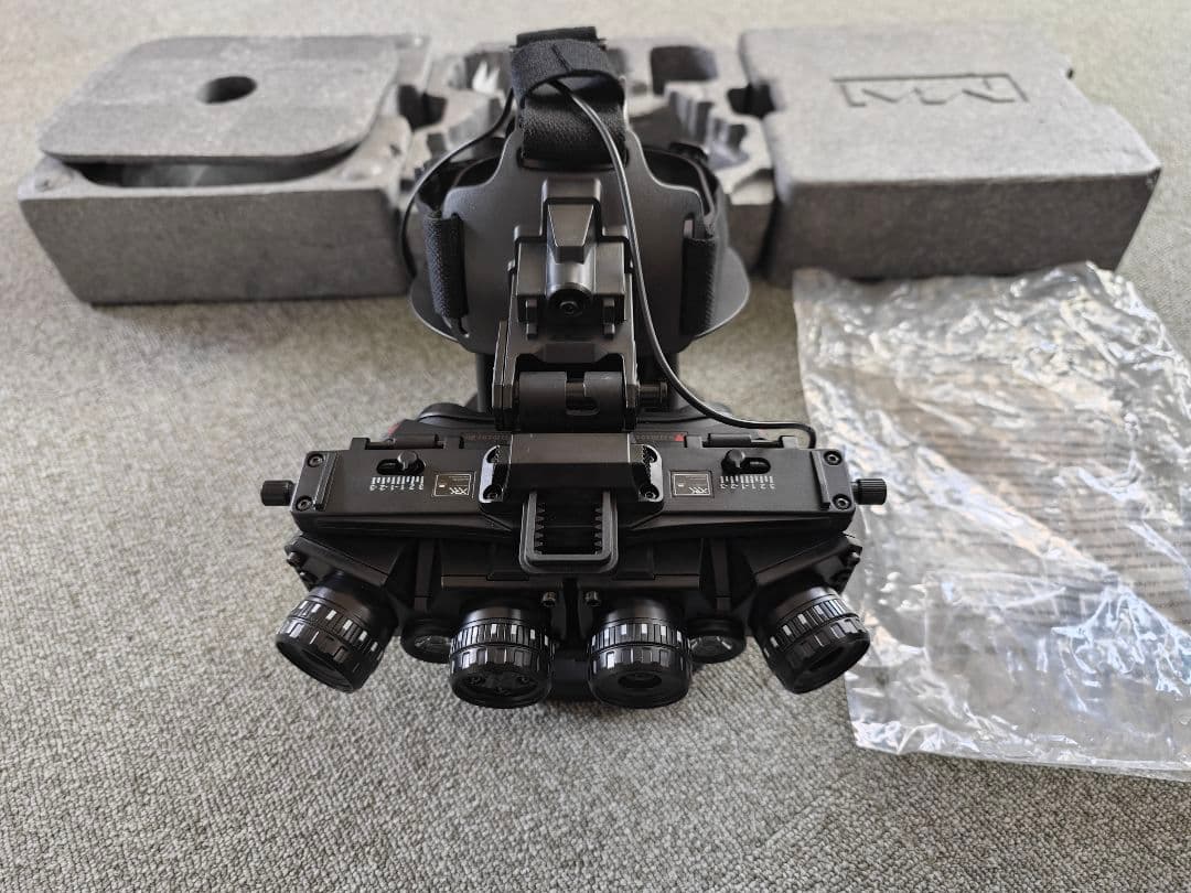 「新品」COD MW Dark Edition四眼　ナイトビジョン