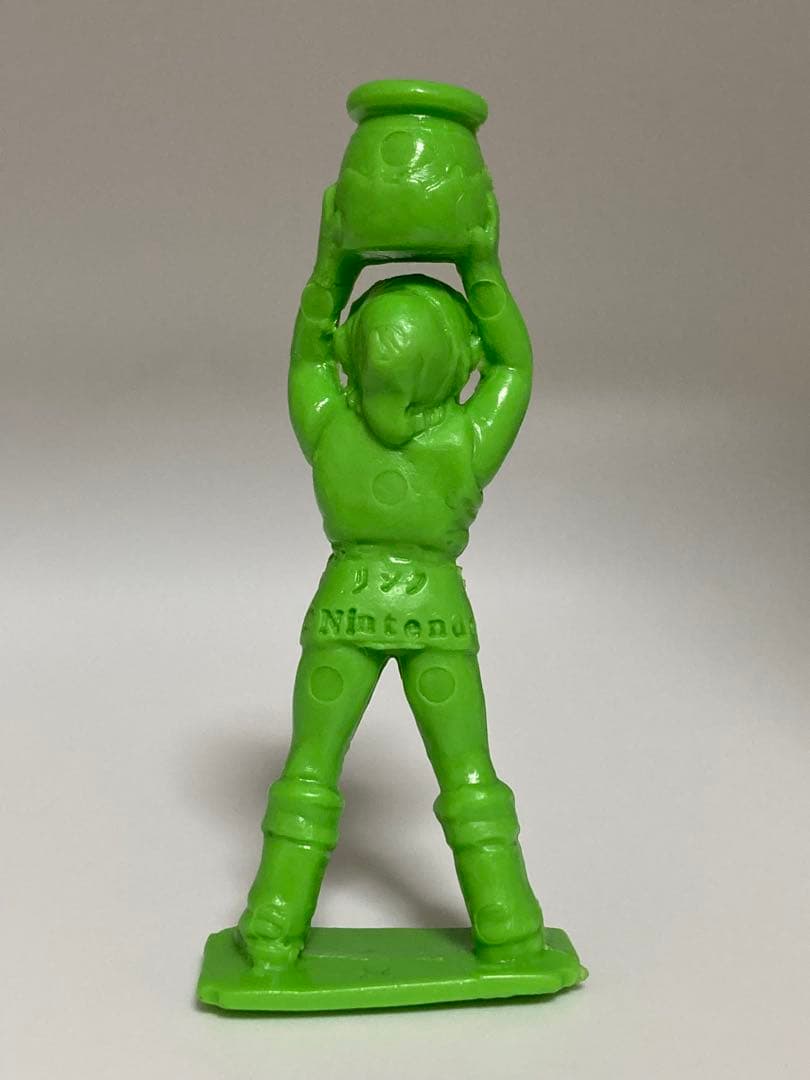 ゼルダの伝説　リンク　水瓶持ち　消しゴム