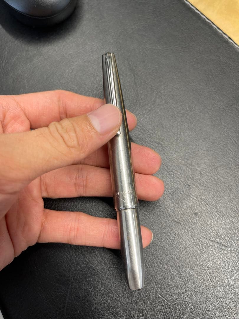 シルバー 万年筆 金属製