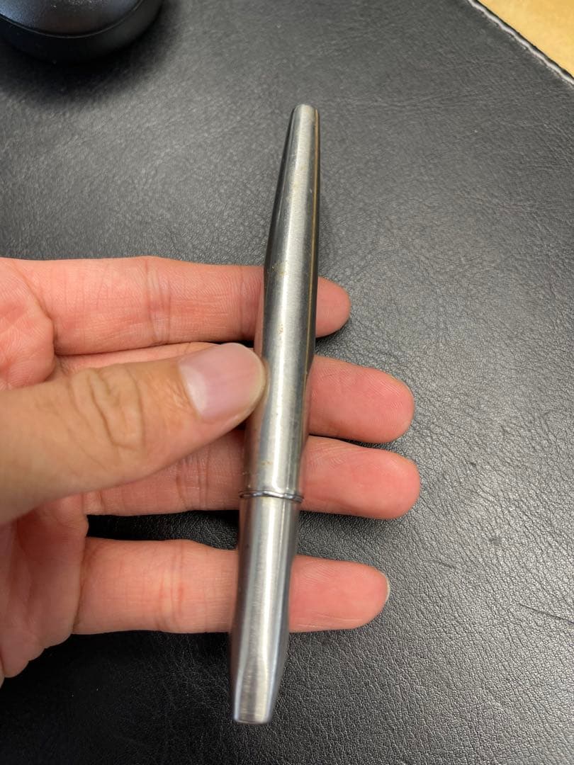 シルバー 万年筆 金属製