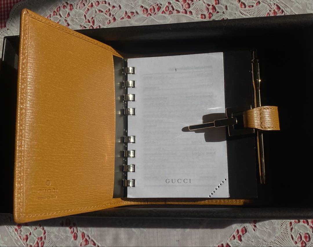 GUCCI メモホルダー／本革カバー [カラー】BLAKE（ブラウン系）