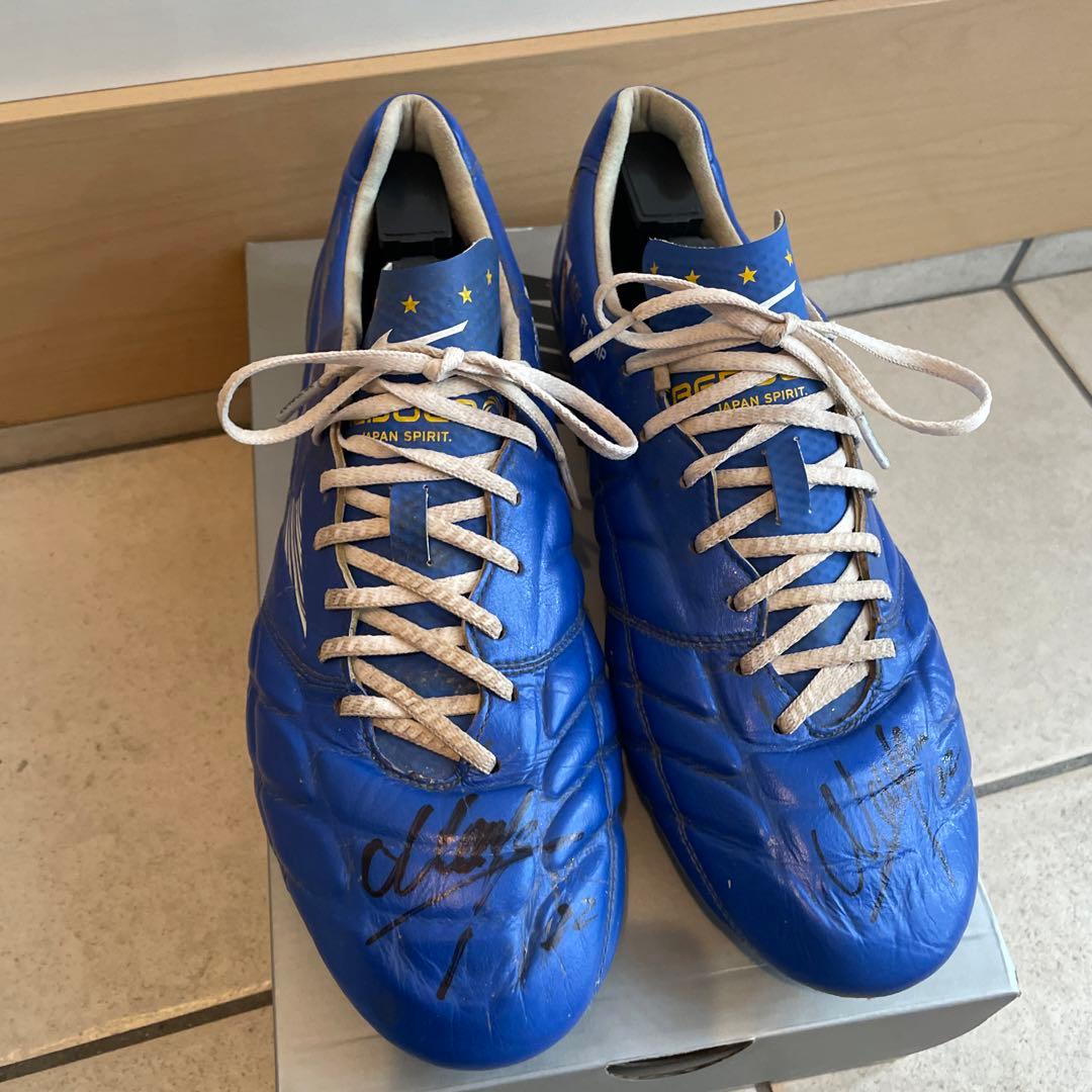 日本代表吉田麻也　サイン入りスパイク