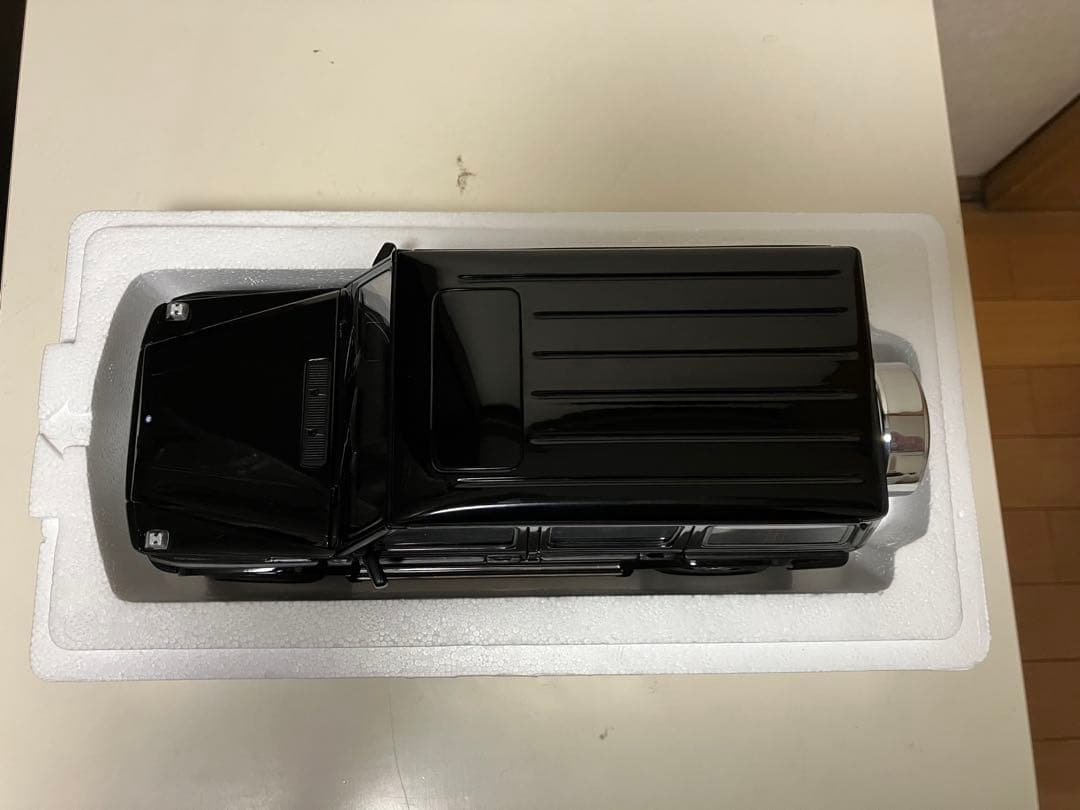1/18 オートアート　メルセデスベンツ G-Wagon　黒