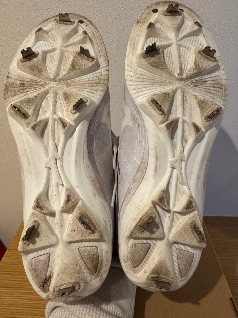 甲子園球場でのみ使用！！MIZUNOミズノ ライトレボバディー2 26.5cm