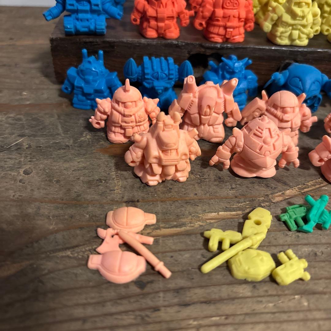 【まとめ売り】ガン消し ガンダム 昭和 レトロ ガチャ レア 初期 パーツ