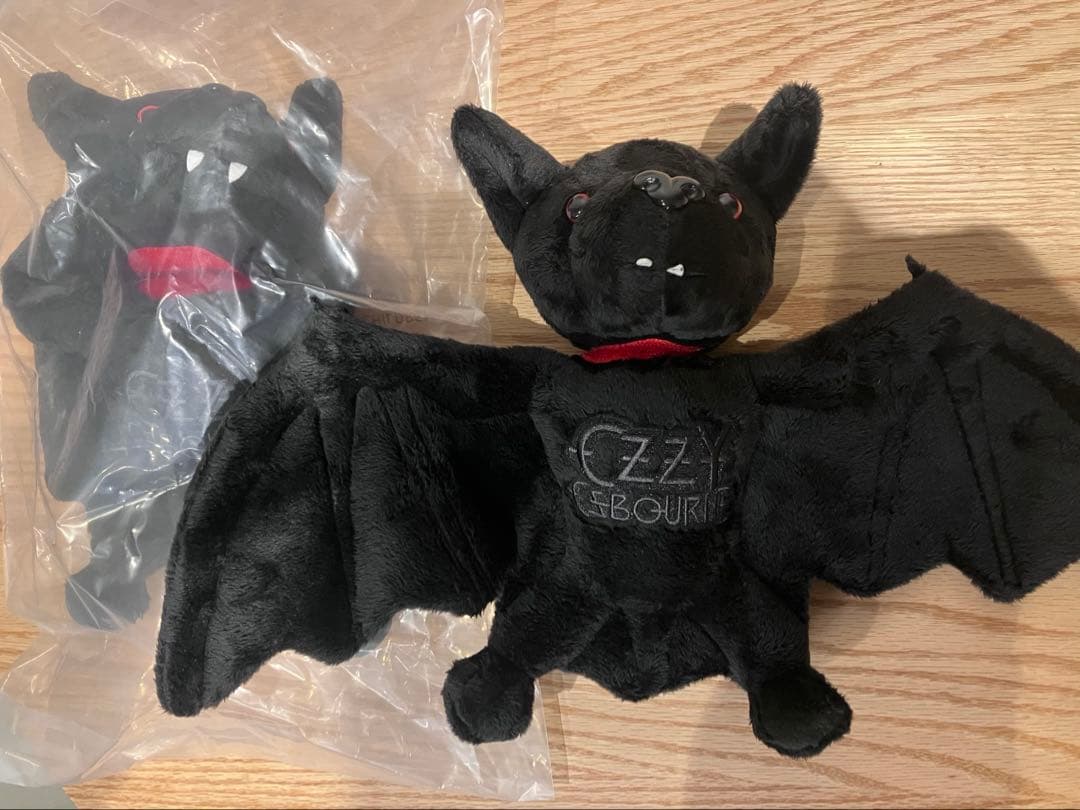 OZZY OSBOURNE オジー・オズボーン コウモリ　ぬいぐるみ