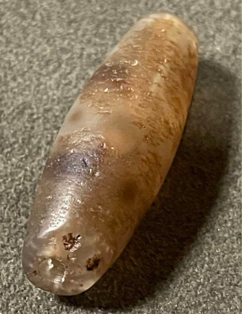 8〜12世紀ごろ　ブータン郊外出土品　古代天珠