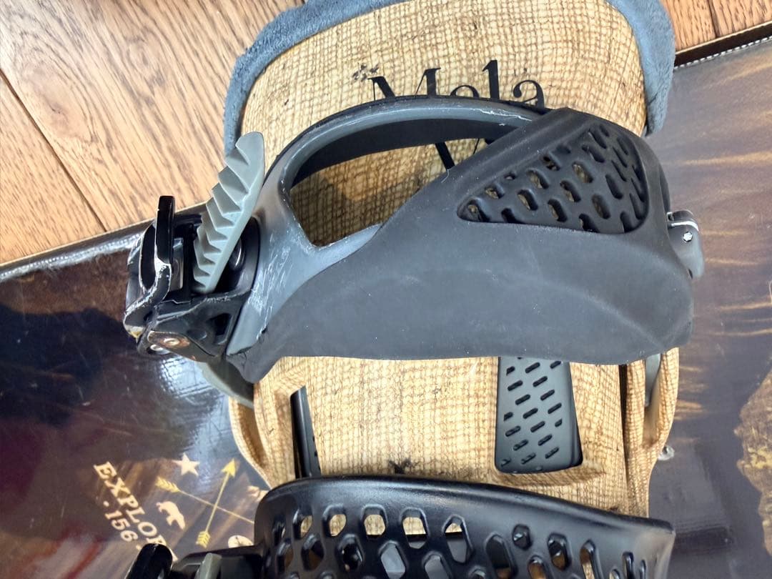 スノーボード JONES Explorer 156 + Burton Malavita