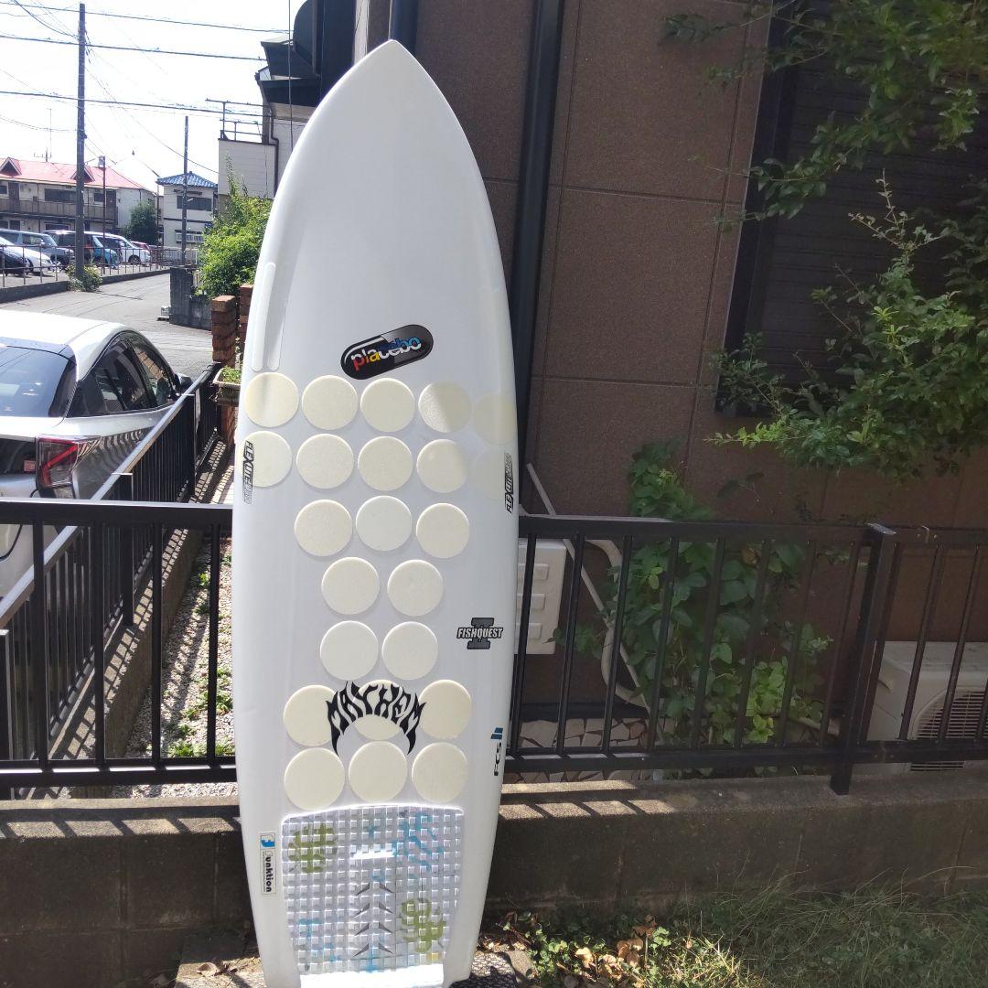 プレセボ　フィッシュクエスト2 5.10フィン4枚、ニットケース付き