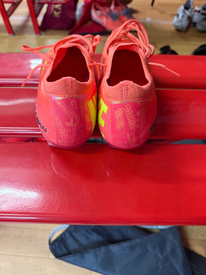 Nike Mercurial ナイキ マーキュリアルヴェイパー16 FG