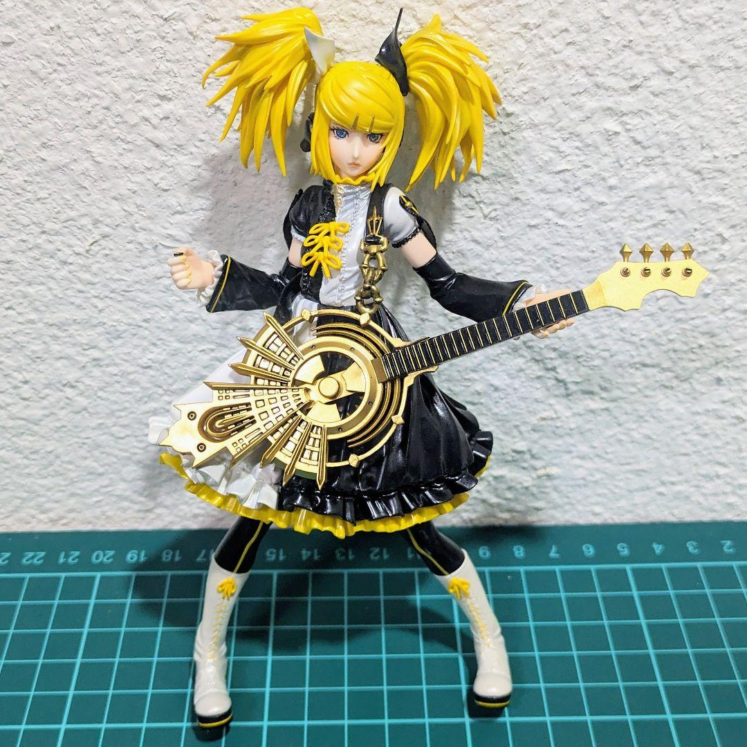 鏡音リン 炉心融解 1/8スケールフィギュア マックスファクトリー