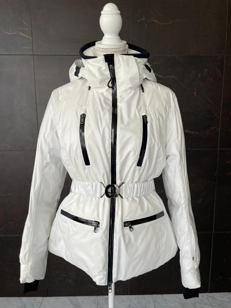 EMPORIO ARMANI M ホワイト スキー アウター レディース