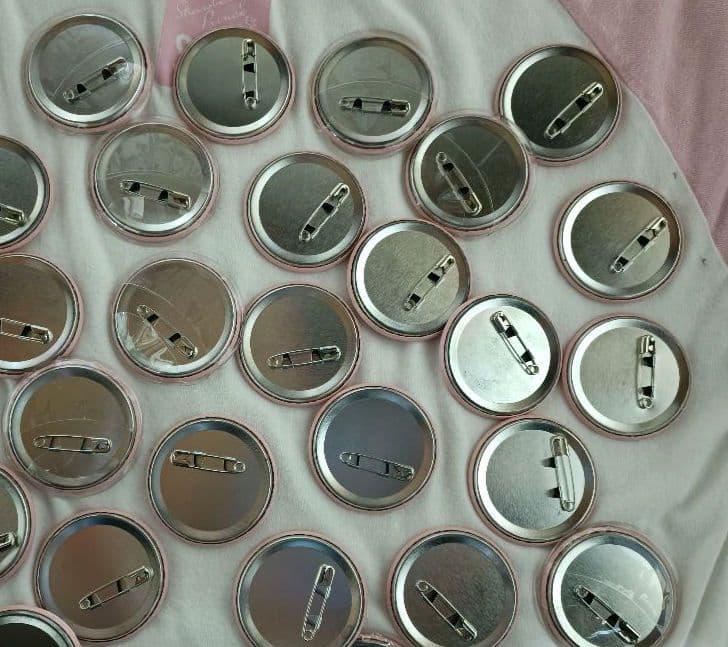 すとぷり　莉犬　缶バッチ　アニマル缶バッチ　あにまる缶バッチ