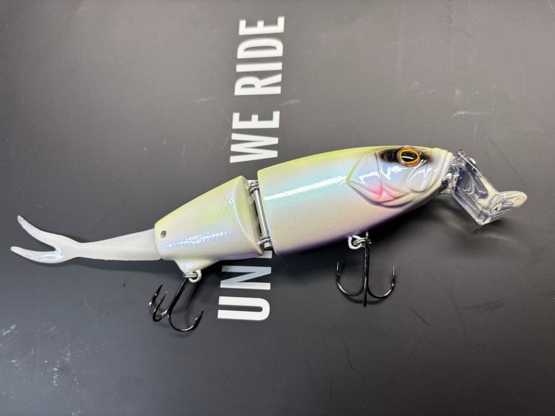 テンフィートアンダー　10FTU イェーガー