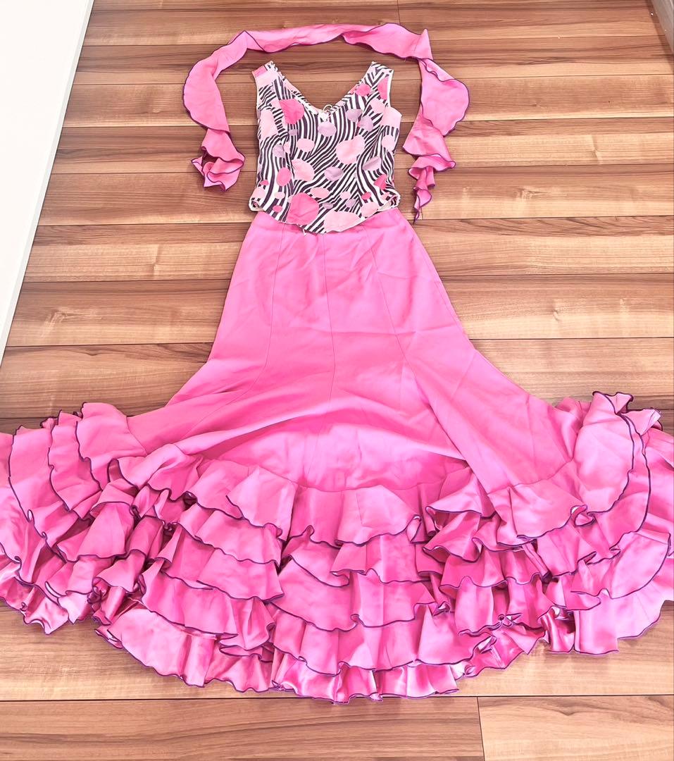 ソニアジョーンズ　フラメンコ衣装　トップスソニアサイズ③ スカートM