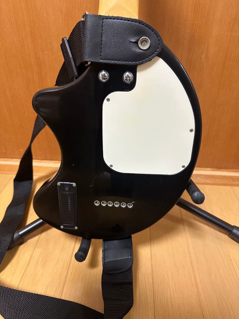 zo-3エレキギター 布袋風