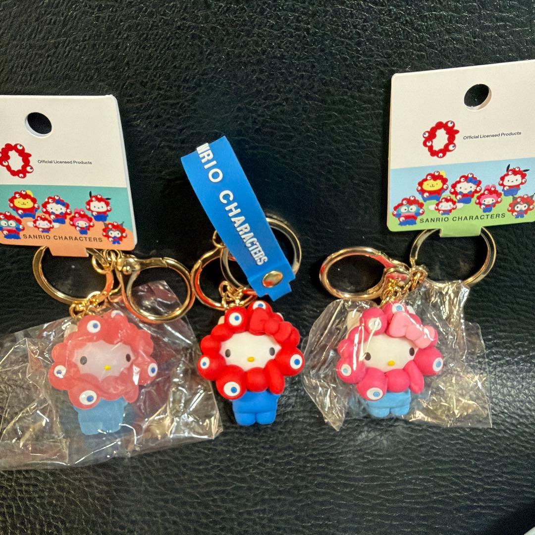 大阪関西万博 会場限定　キティ　3点　ミャクミャクなりきりキーホルダー