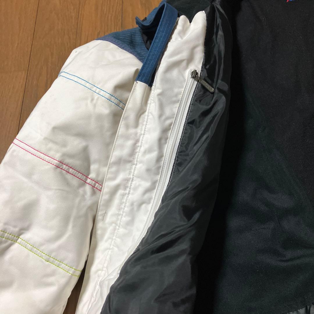 ONYONE オンヨネスキーウェア 上下フード付き ホワイトネイビー/レッド