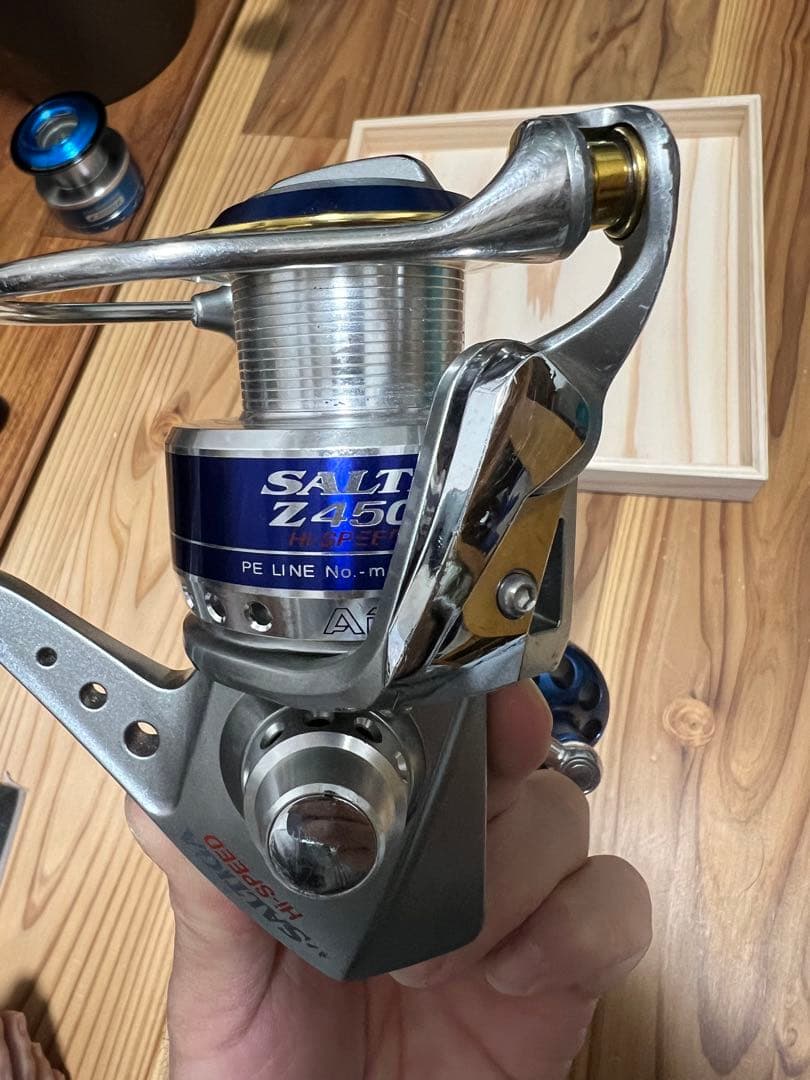 ダイワ　ソルティガZ 4500H スペアスプール付