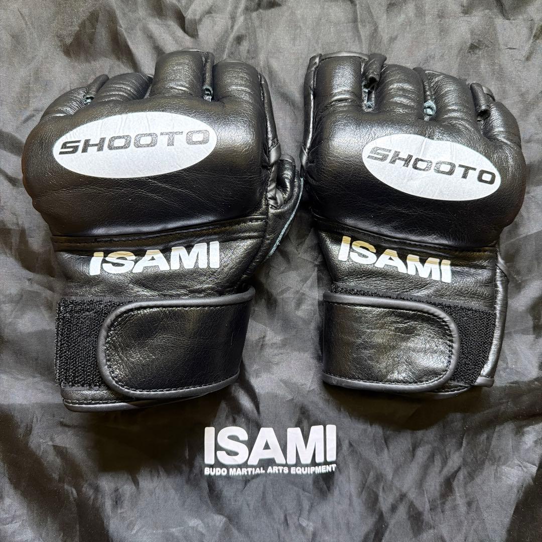 ISAMIイサミ 修斗オープンフィンガーグローブ