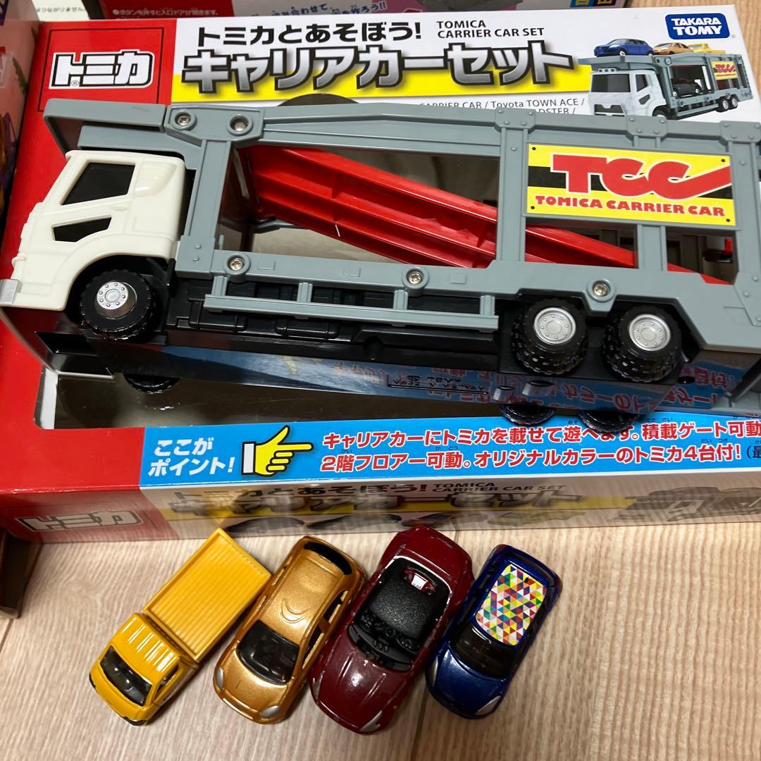 トミカタウン 立体パーキング、つながる道路、キャリアカーセット