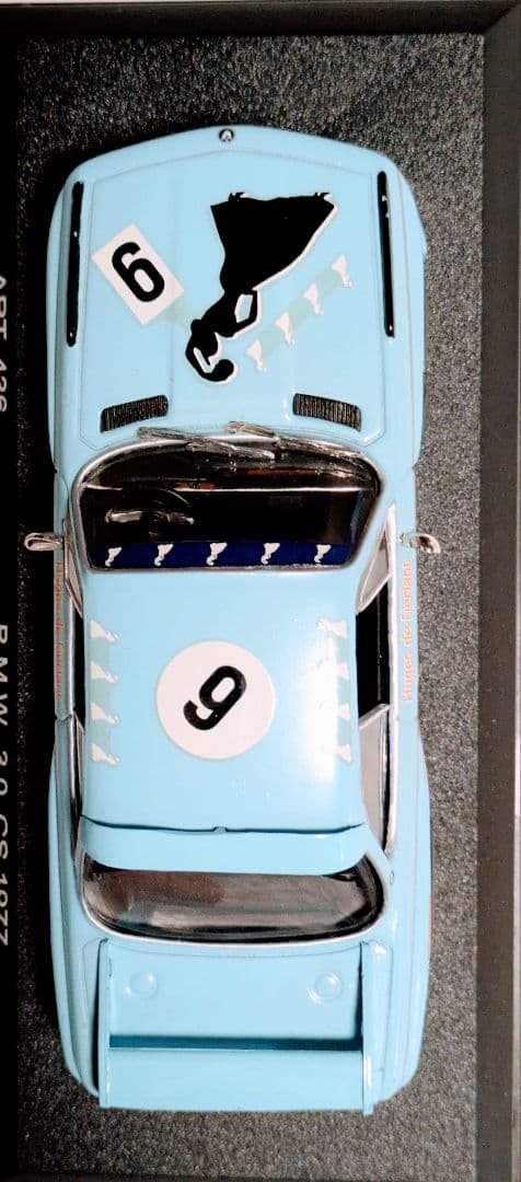 貴重もの、 ３.０ＣＳ レーシング１９７７年式DetailCars１/43
