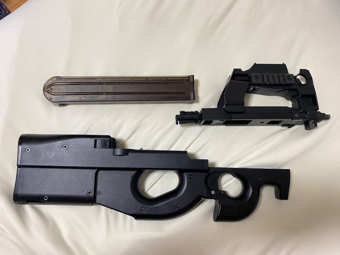 東京マルイ　FN P90 スタンダード　PDW 電動ガン　エアソフトガン