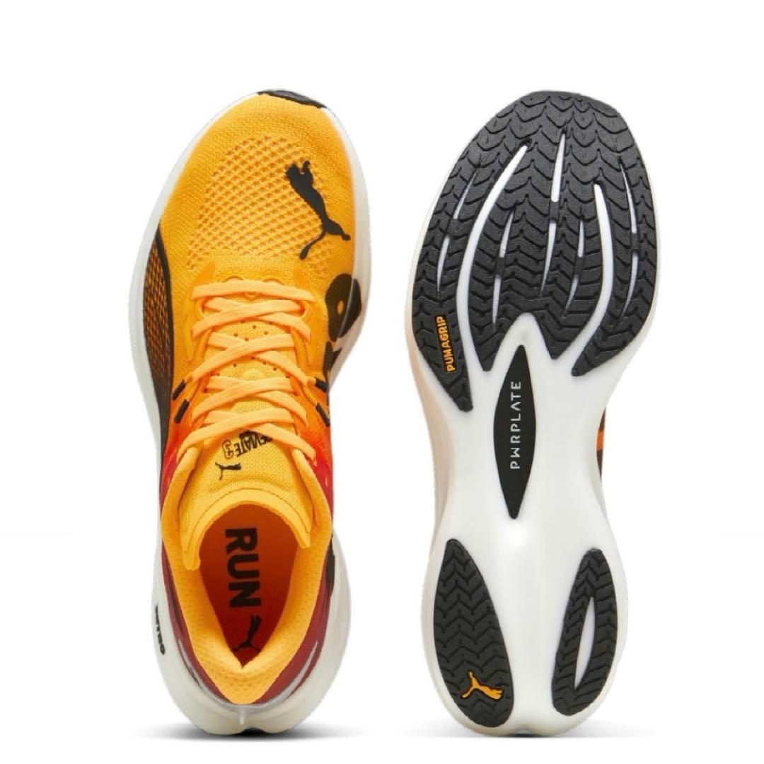 PUMAランニングシューズ ディヴィエイト ニトロ 3 26.5センチ