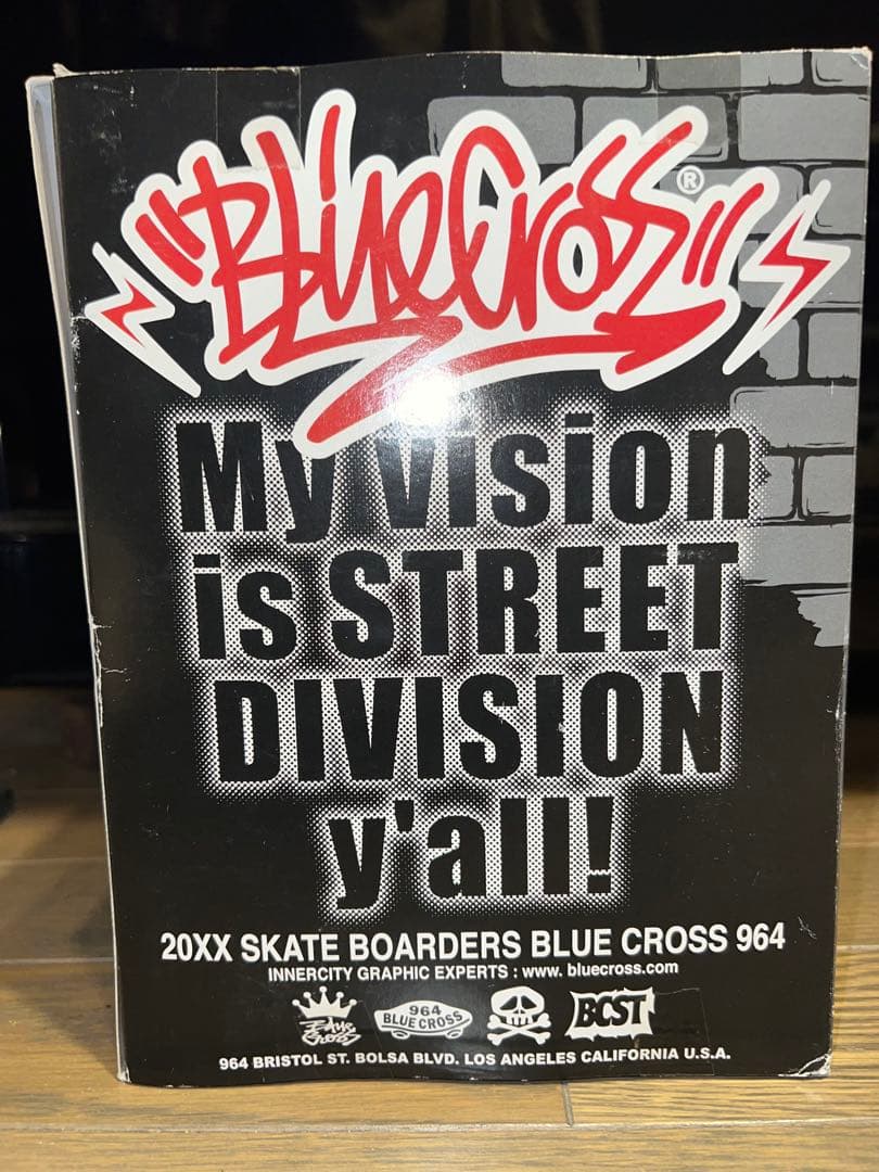 BLUE CROSS 限定版フィギュア