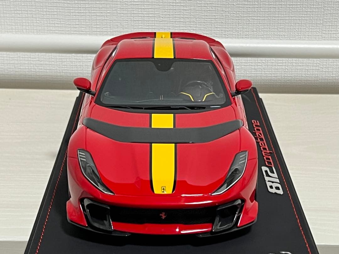 Ferrari 812 Competizione ミニカー 1/18 BBR