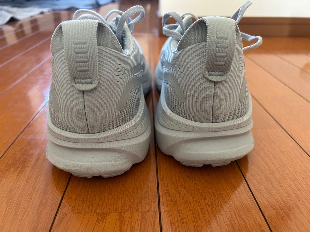 アシックスGEL-KAYANO 32 ピエドモント グレー27.5 cm 4E