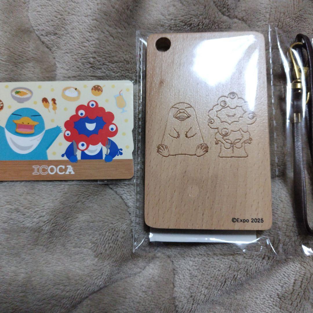 新品、未使用　万博 ミャクミャク ICOCA 木製 パスケース