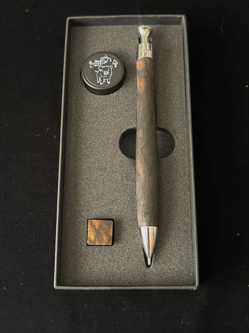 ①こぶた工房 シャープペンシル 黒柿孔雀杢0.5mm