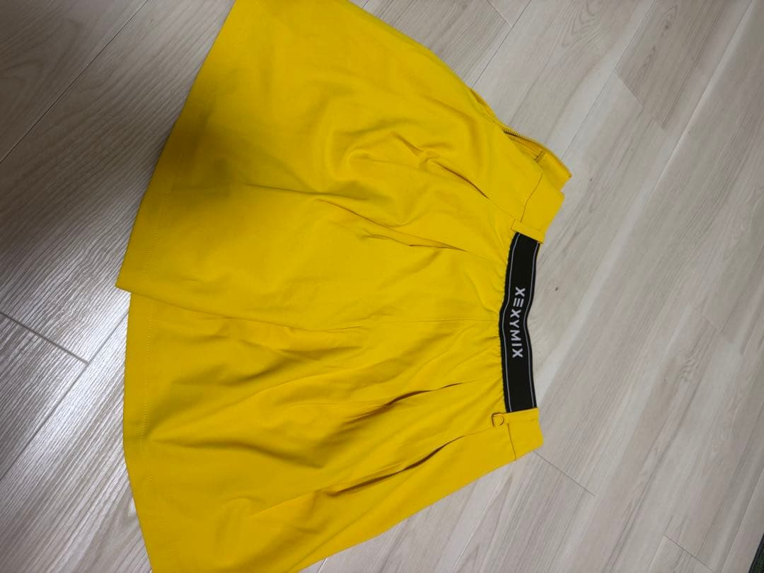 ゼクシィミックス ゴルフ　レディース イエロー スカート